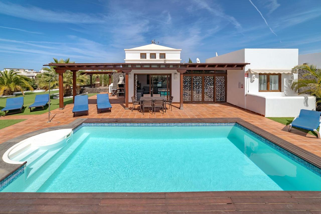 Villa Alegria Playa Blanca  Exteriör bild